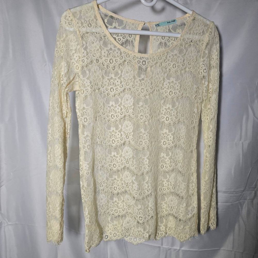 Maurices Womens Medium Cream Floral Lace Top Romantic Cottagecore Ivory M